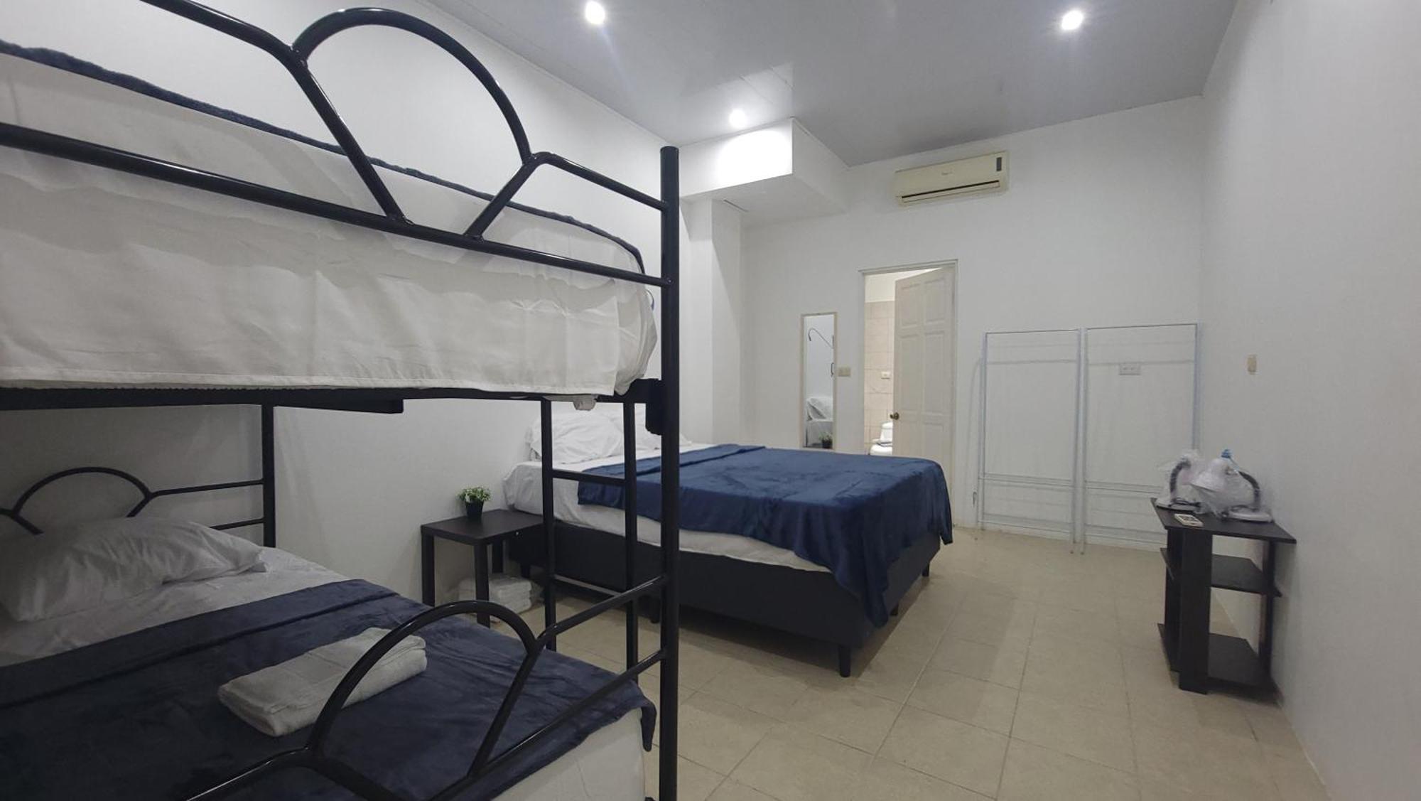 Surfo House Hotel & Hostel Tamarindo Ngoại thất bức ảnh