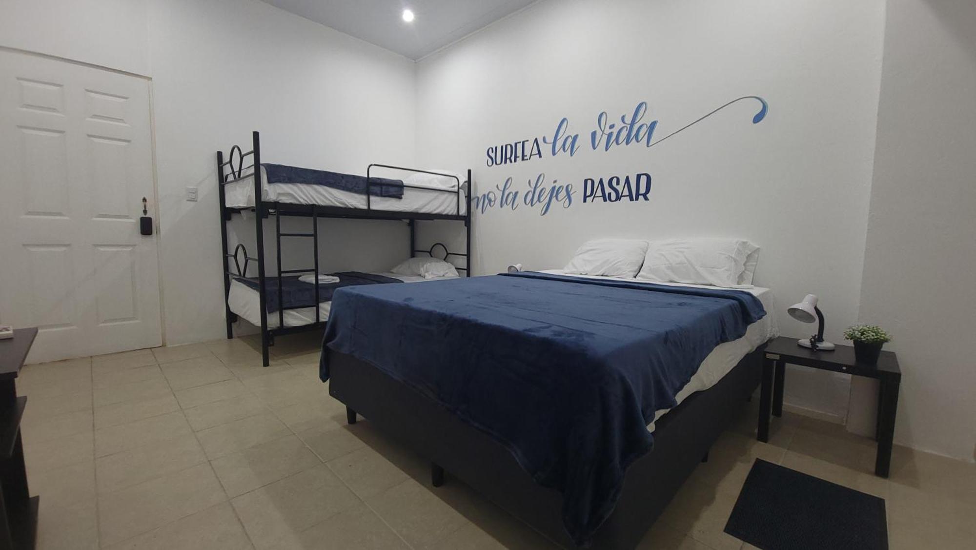 Surfo House Hotel & Hostel Tamarindo Ngoại thất bức ảnh