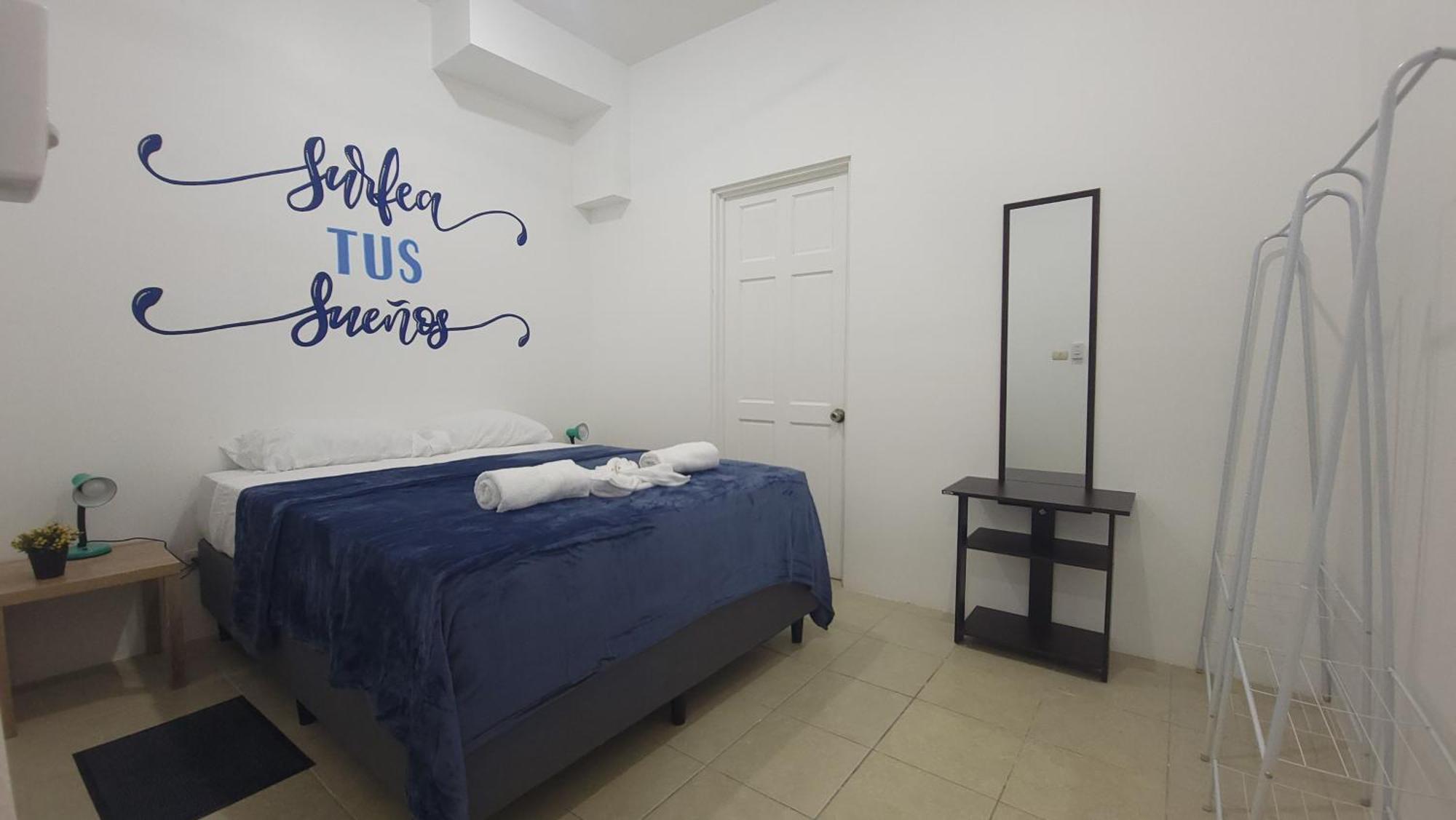 Surfo House Hotel & Hostel Tamarindo Ngoại thất bức ảnh