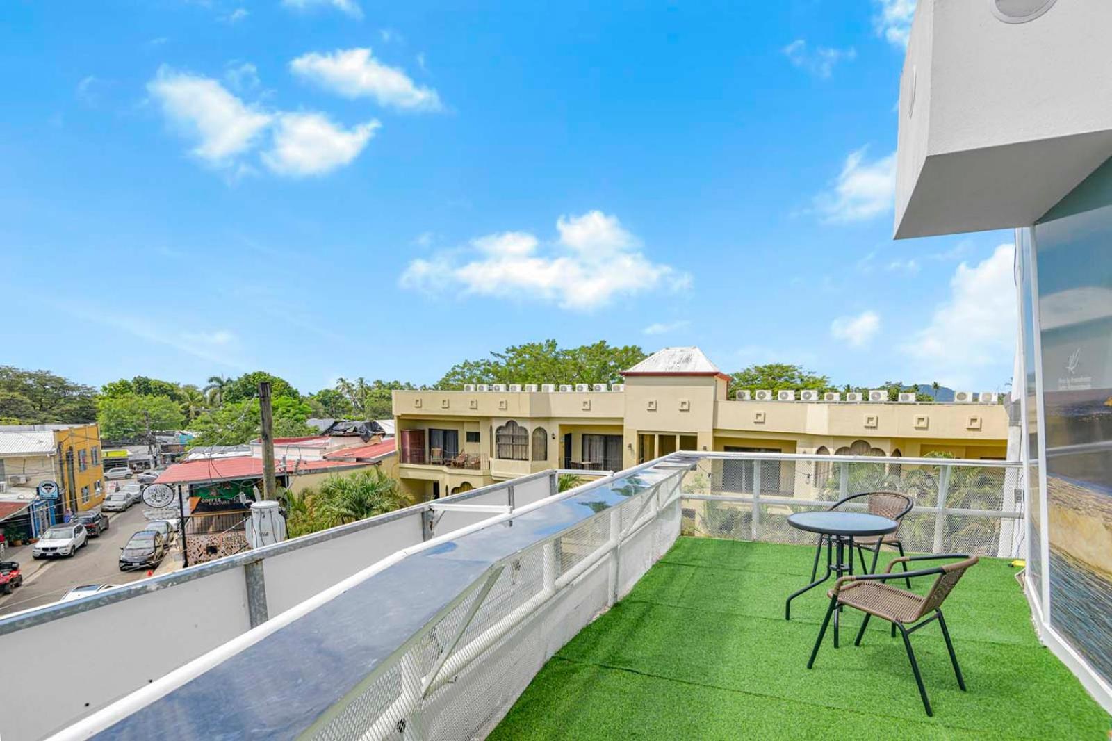 Surfo House Hotel & Hostel Tamarindo Ngoại thất bức ảnh