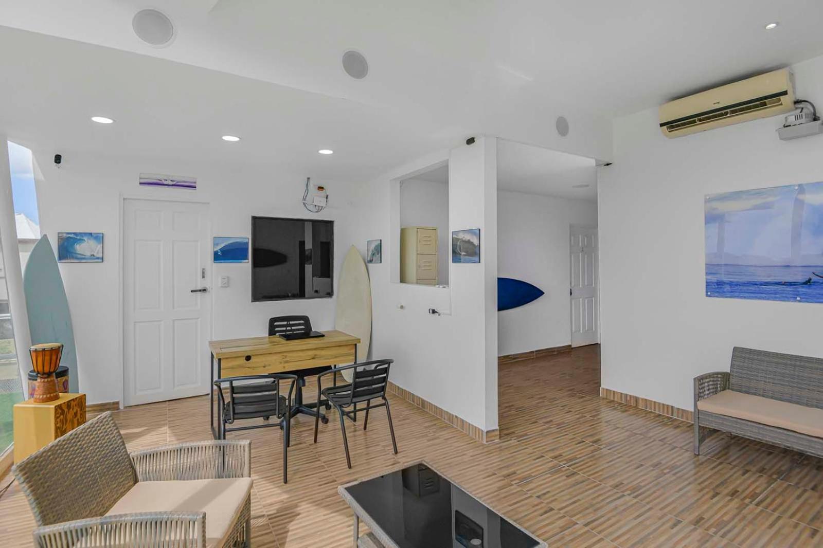 Surfo House Hotel & Hostel Tamarindo Ngoại thất bức ảnh