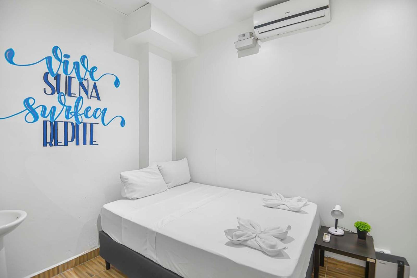Surfo House Hotel & Hostel Tamarindo Ngoại thất bức ảnh